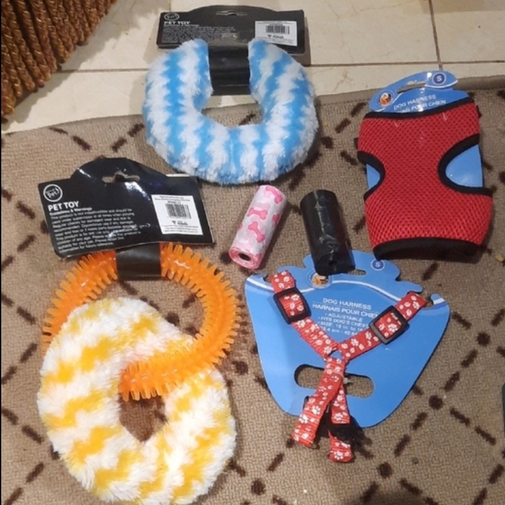 NWT LOT OF 6pc Colorful Dog Puppy Toys, Harness Set /Poo-bags, BUNDLE Small Size